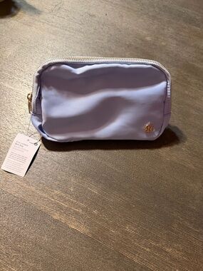 Everyday Lilac Cosmetic Pouch - Unbranded